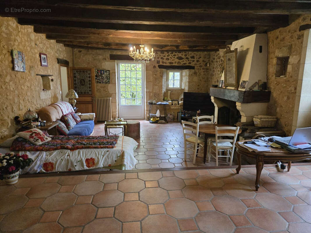 Maison à VILLAMBLARD