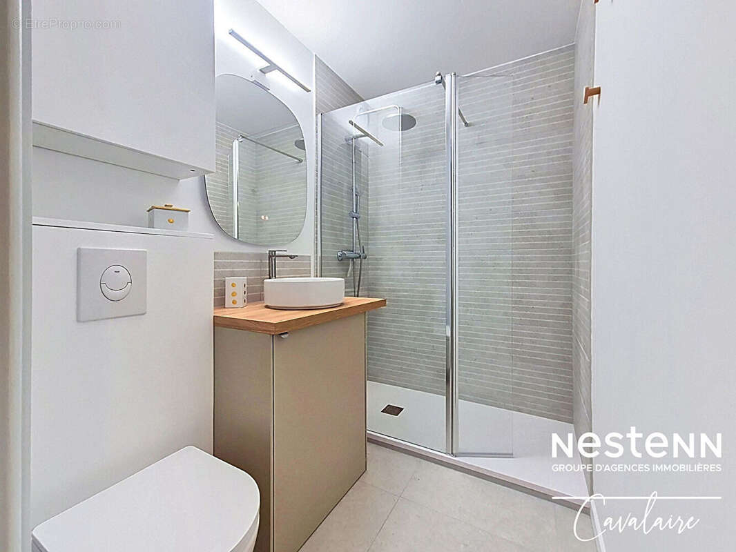 la Croix Valmer - Appartement refait à neuf d'environ 28 m² avec garage, terrasse et piscine - photo 17