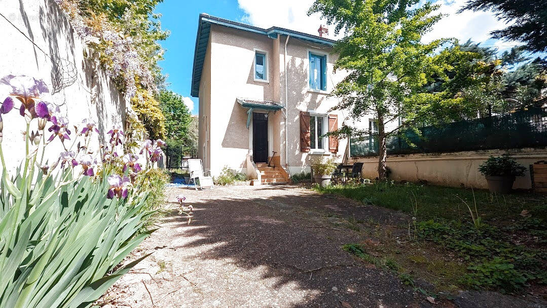 Maison à BRON
