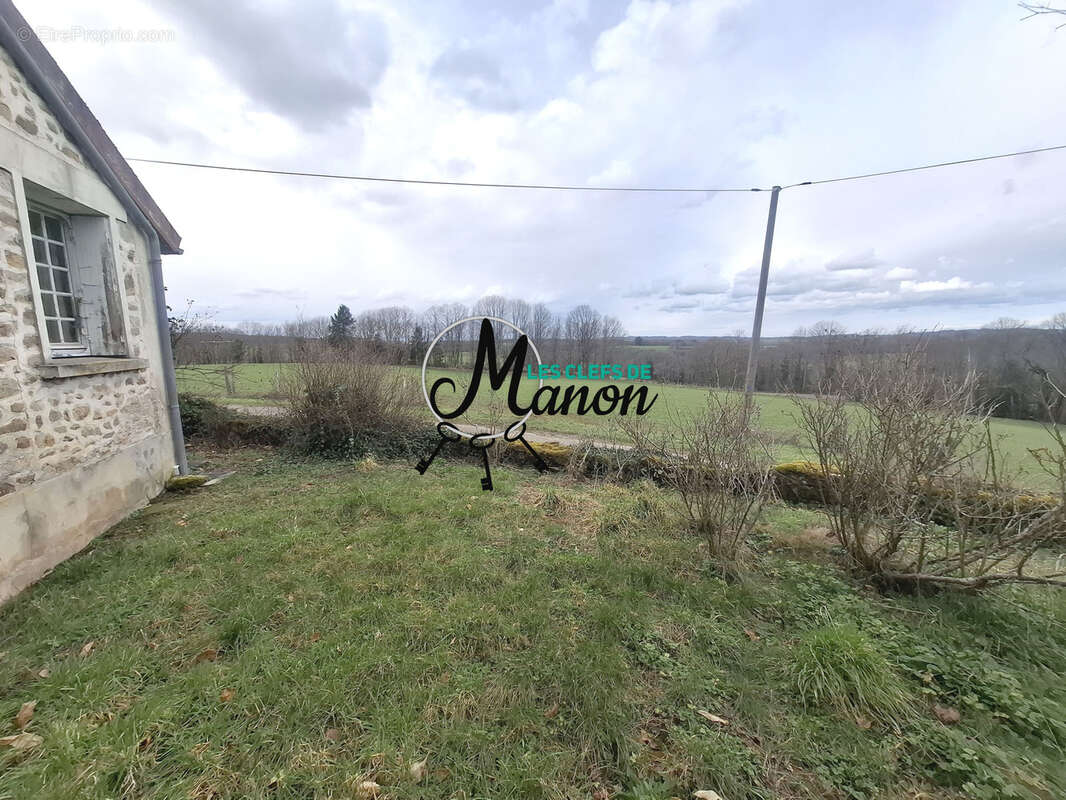 Maison à LAURIERE