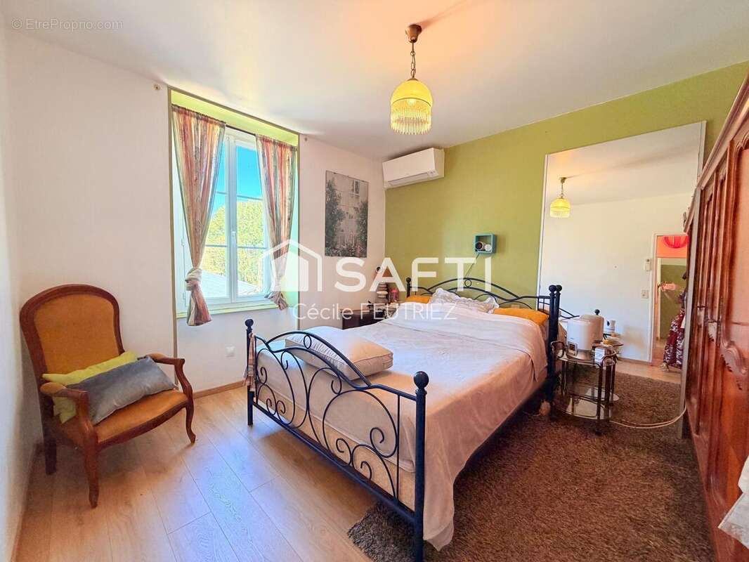 Maison 170 m² à Saint-Junien  - photo 9
