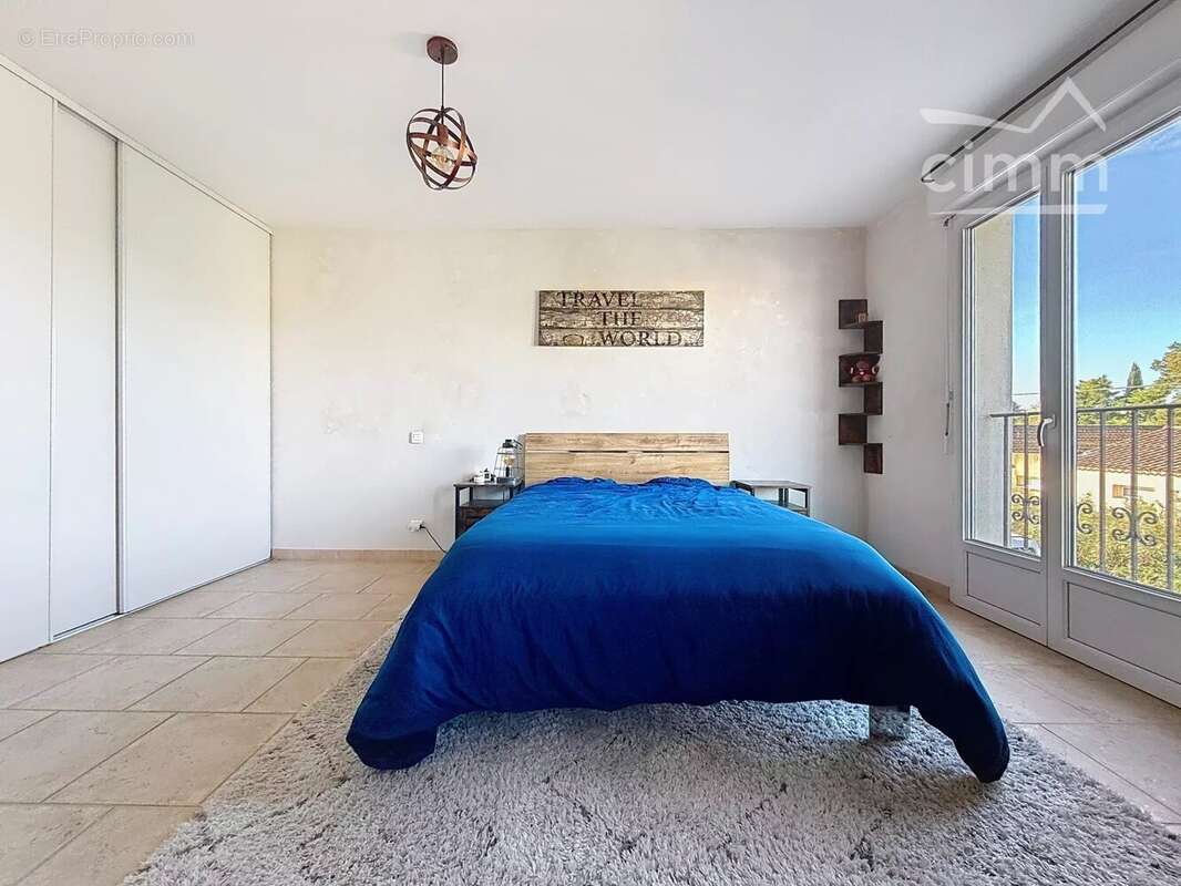 Appartement à L&#039;ISLE-SUR-LA-SORGUE