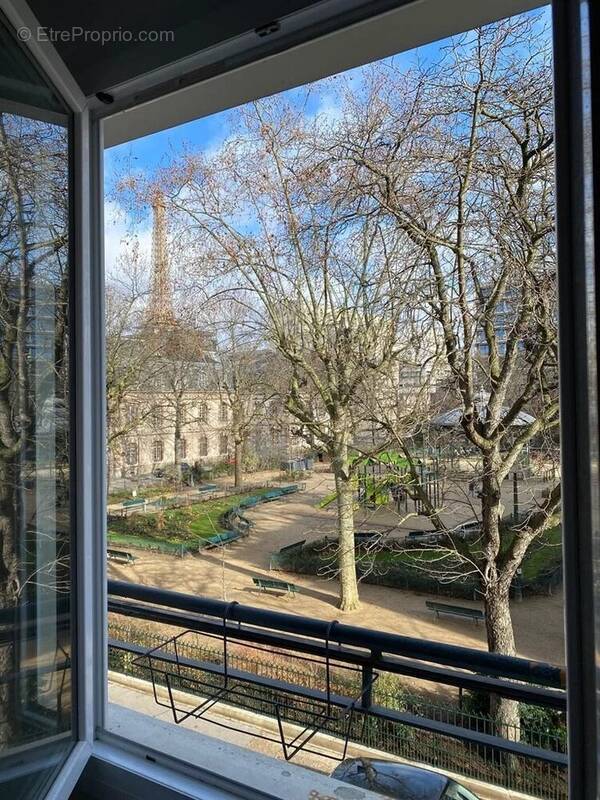Appartement à PARIS-15E