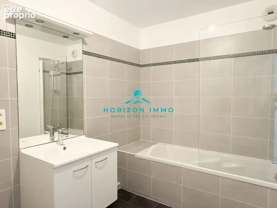 Appartement 3 pièces 65 m² à vendre à Saint-Laurent-Du-Var (06700) - photo 6