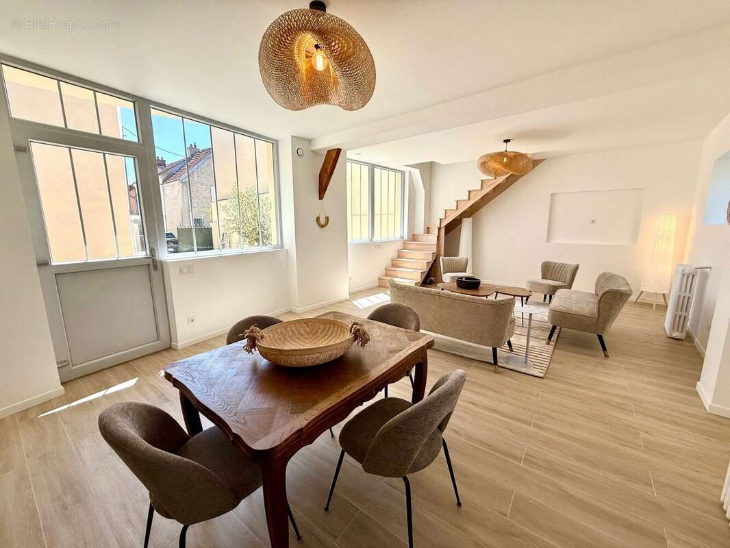 Maison à LOUVECIENNES