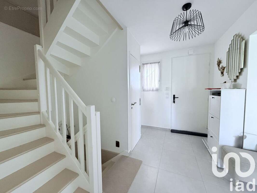 Photo 9 - Maison à SAINT-PIERRE-DU-PERRAY