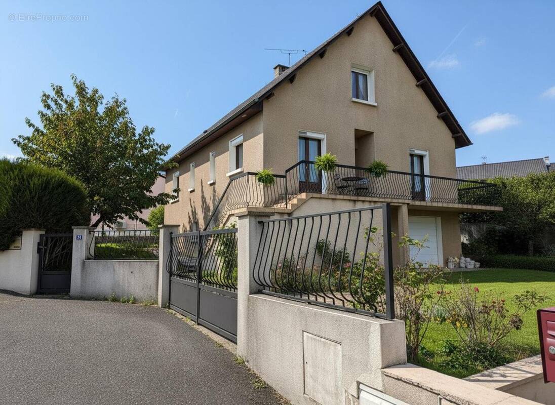 Photo 1 - Maison à SEBAZAC-CONCOURES