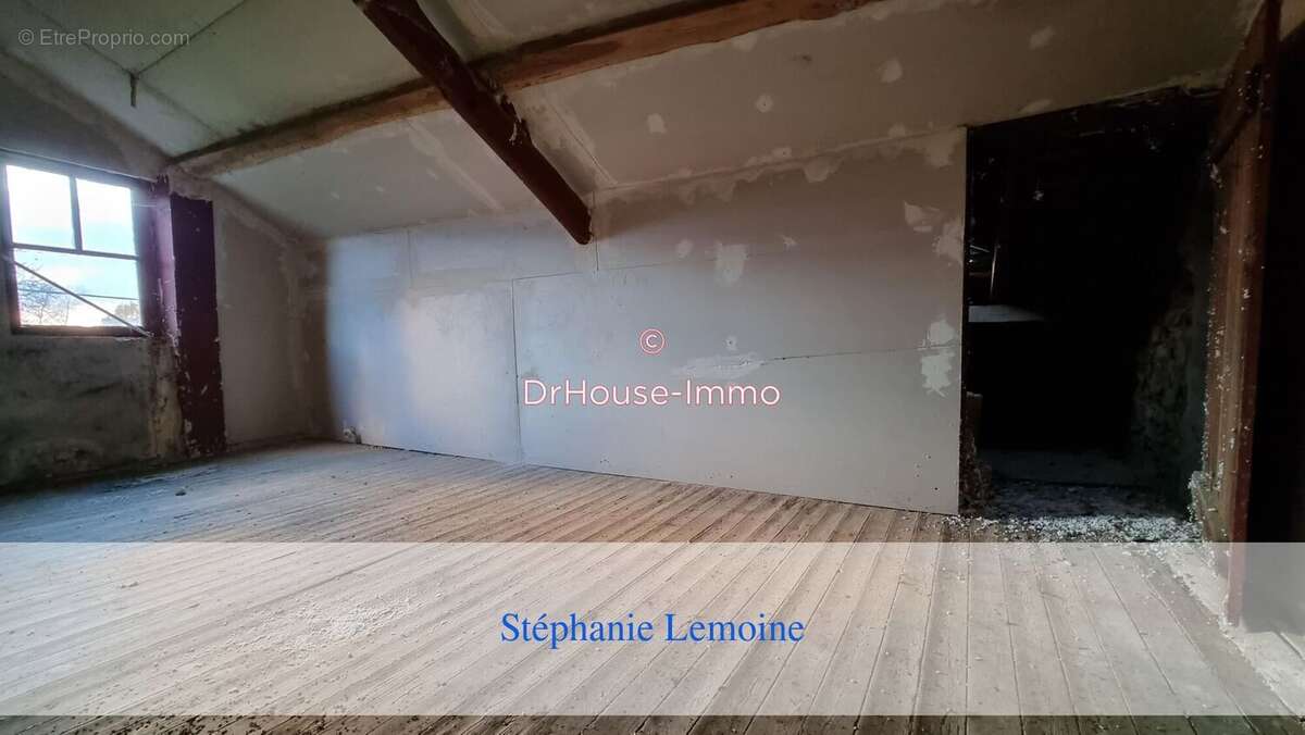 Maison 130 m² à La Foret-Du-Temple  - photo 6