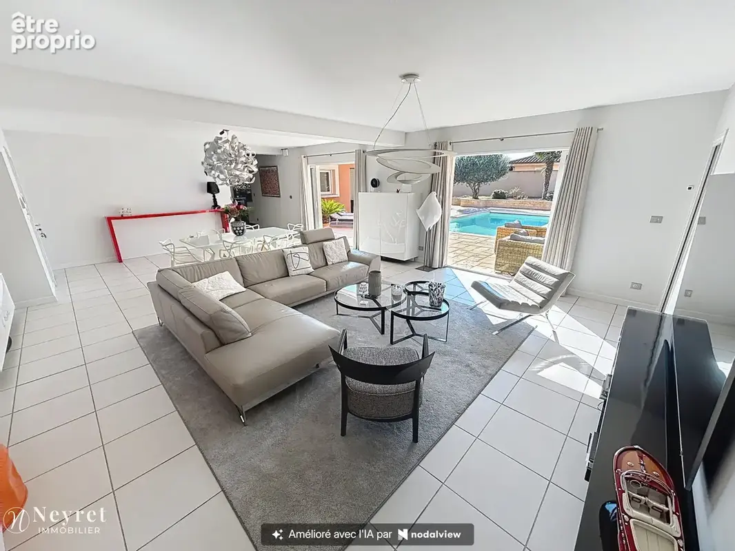 RARE CHARLY   Villa d’exception avec piscine chauffée   220 m2   Terrain 1 031 m2 Lotissement Tabéllio - photo 4