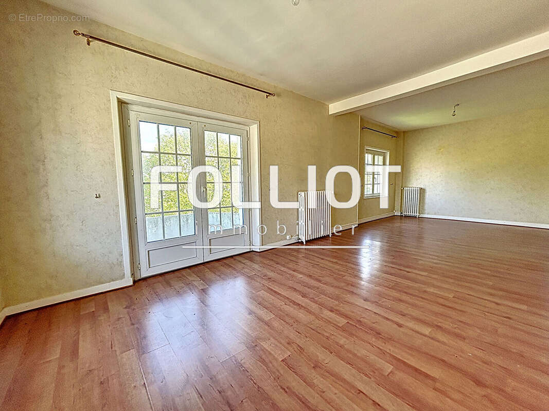 Maison à AGON-COUTAINVILLE