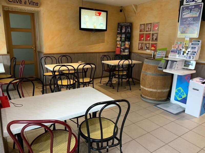 Maison à CHATEAUNEUF-SUR-SARTHE