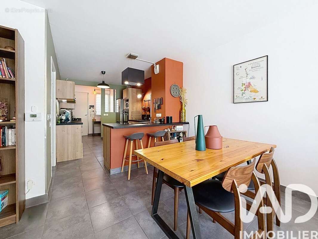 Photo 5 - Appartement à NEUVILLE-SUR-SAONE