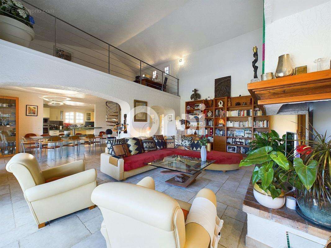 Domaine résidentiel recherché face au golf de barbossi - appartement indépendant amis 42 m2 terrain 1575 m2 avec piscine et plag - photo 8