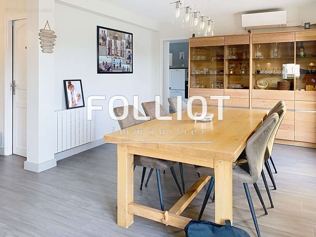 Maison à AGON-COUTAINVILLE