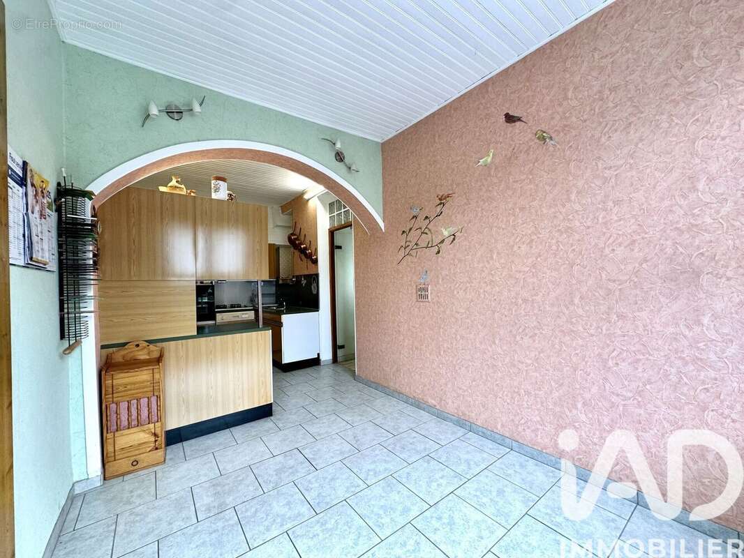 Maison 106 m² à Vireux-Molhain  - photo 8