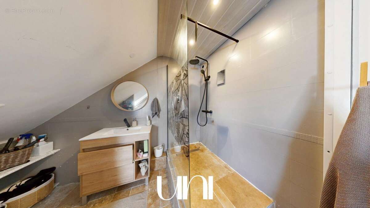 Maison à TOURVILLE-SUR-ODON