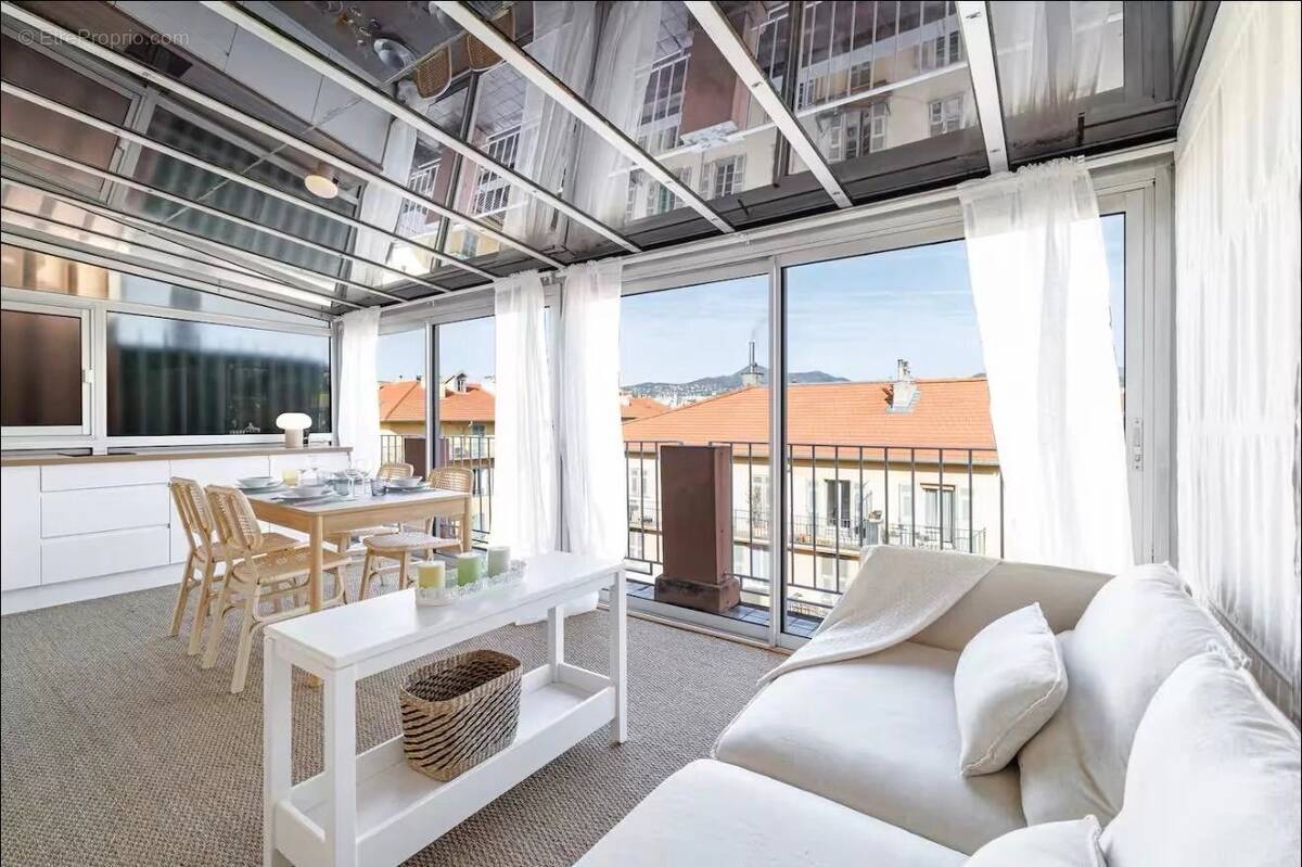 Appartement à NICE