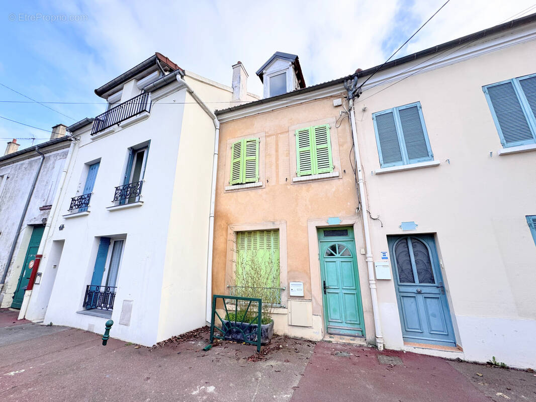 Maison à RUEIL-MALMAISON