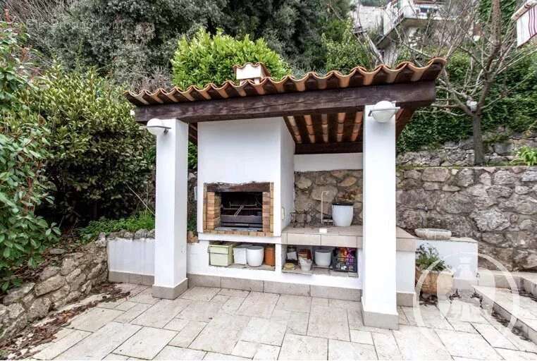 Appartement à LA TURBIE