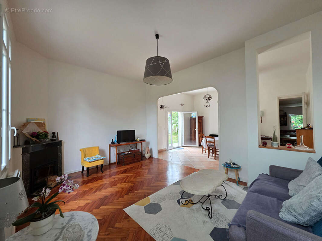 Appartement T3 de 99 m² avec jardin  ? Stationnement 2 véhicules - photo 3