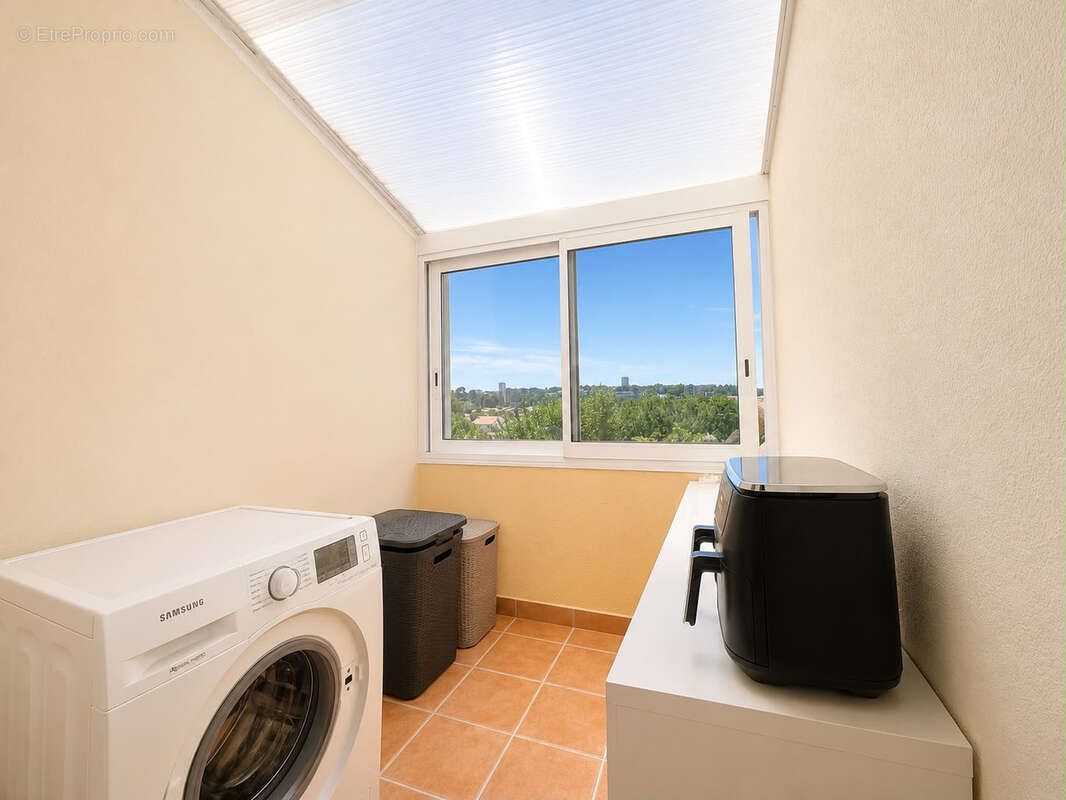 Appartement à MARSEILLE-13E