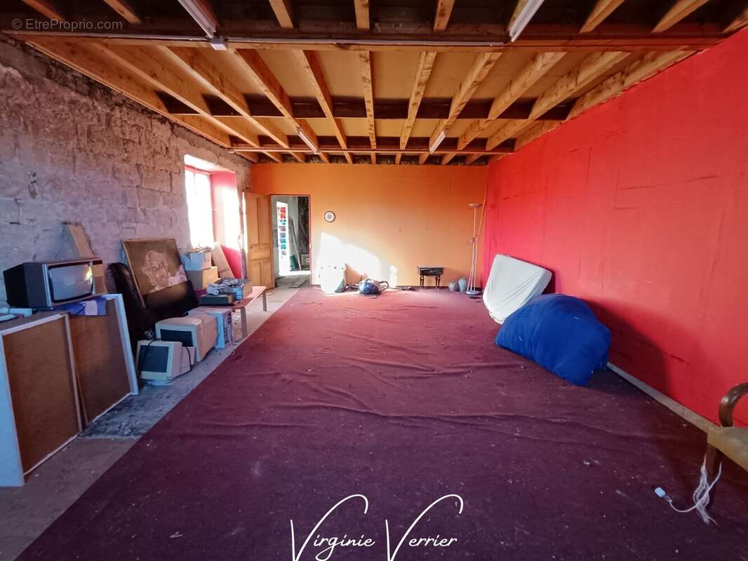 Maison 100 m² à Perpezac-Le-Blanc  - photo 8
