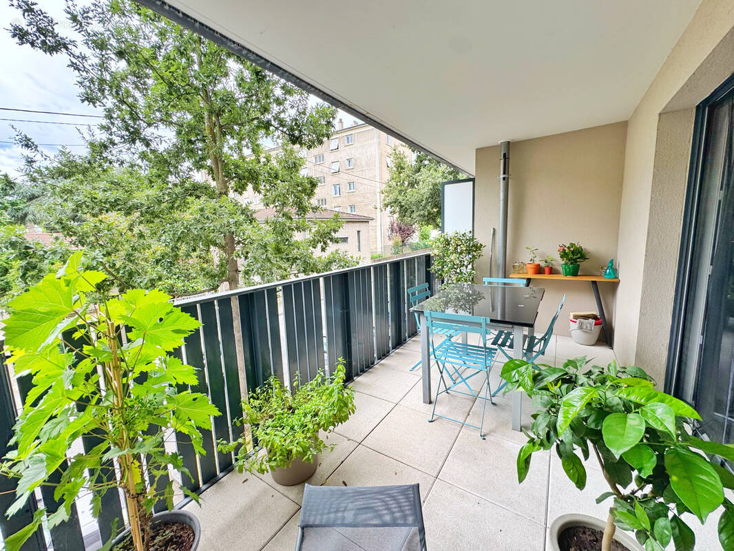 Appartement à OULLINS