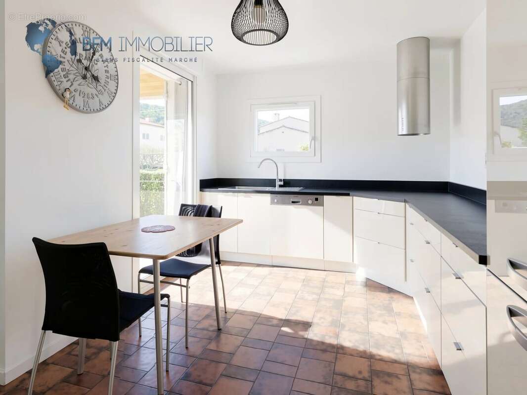 Maison à CHATEAUNEUF-LES-MARTIGUES