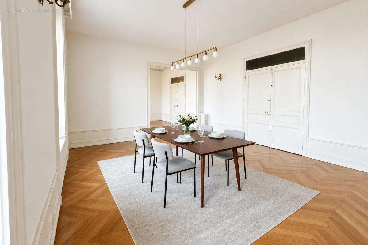 Château de 316 m² à Seyssel, charme d'époque - photo 7