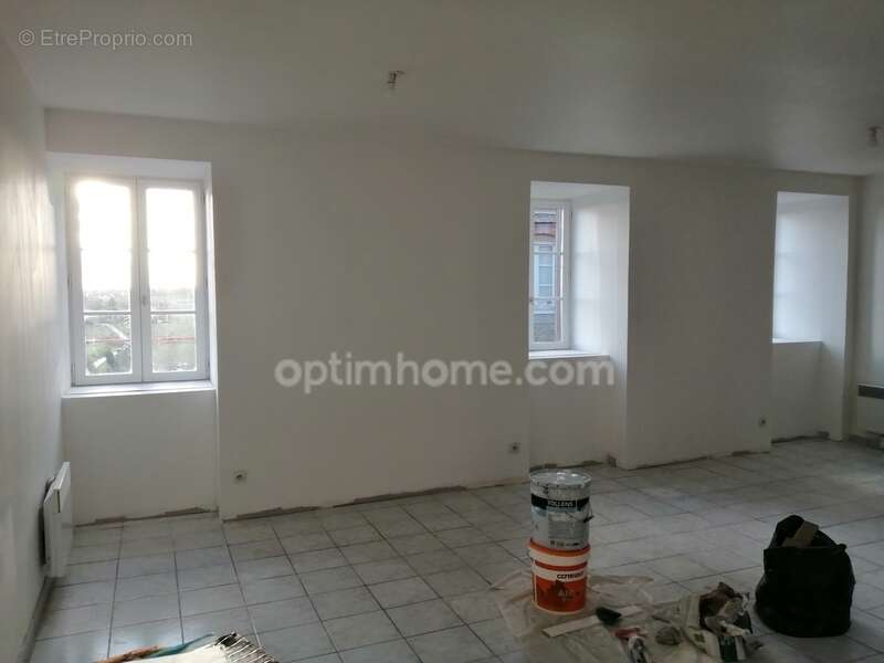 Appartement à BECHEREL