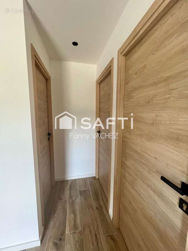 Photo 5 - Commerce à MONTAUROUX