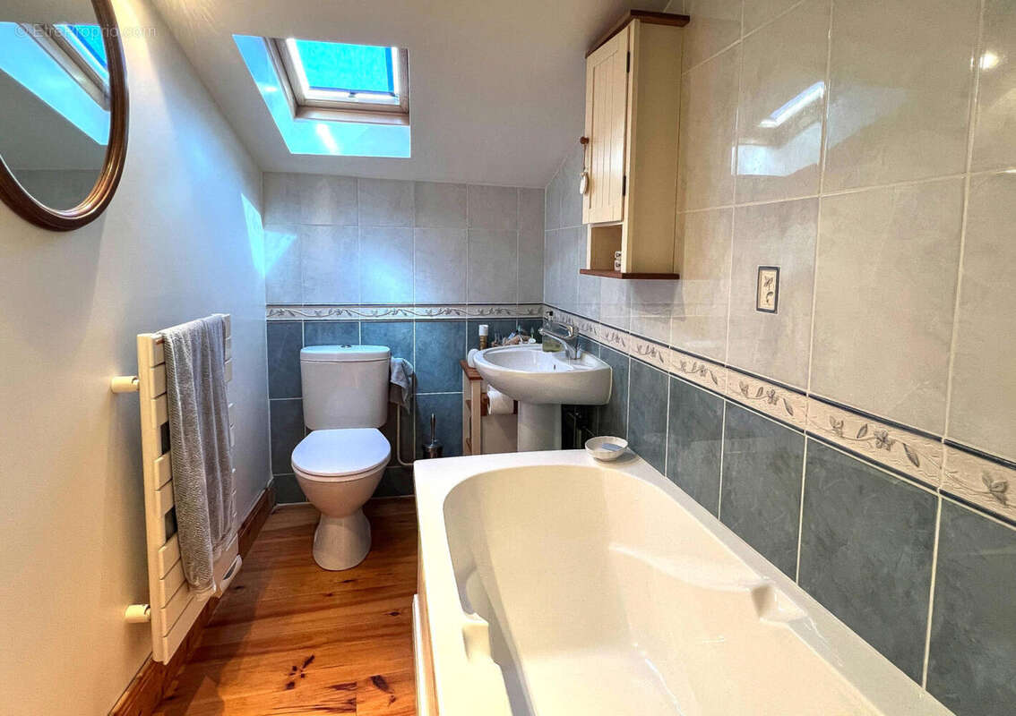 SDB - ENSUITE - Maison à FONTENILLE
