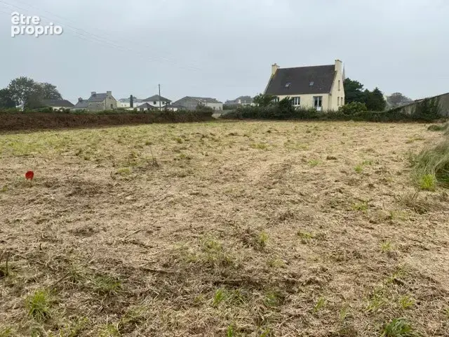 Photo Terrain à Plounevez-Lochrist au prix de 78 168€