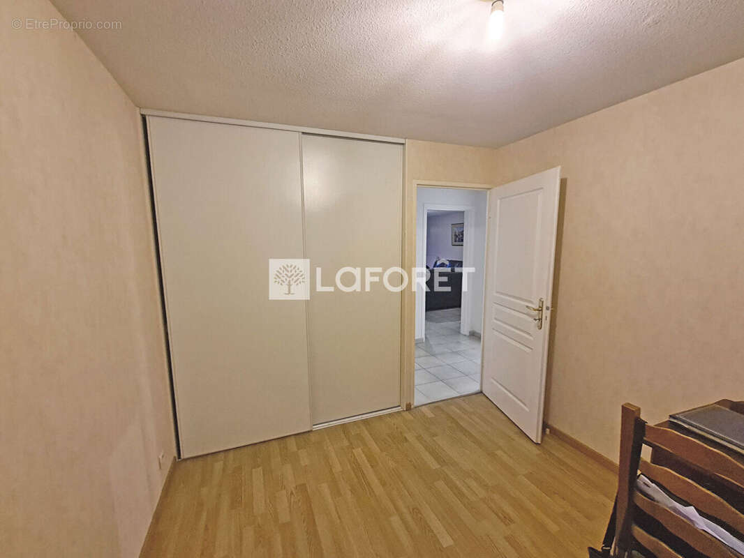 Appartement à SAINT-MARTIN-D'HERES