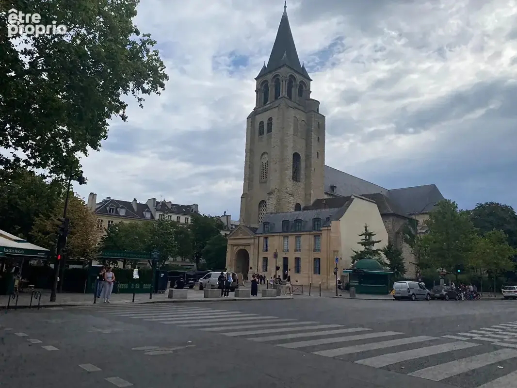 Paris 6e arrondissement - Rue Bonaparte - Quartier Saint-Germain - Studio de 19.90 m2 - photo 9