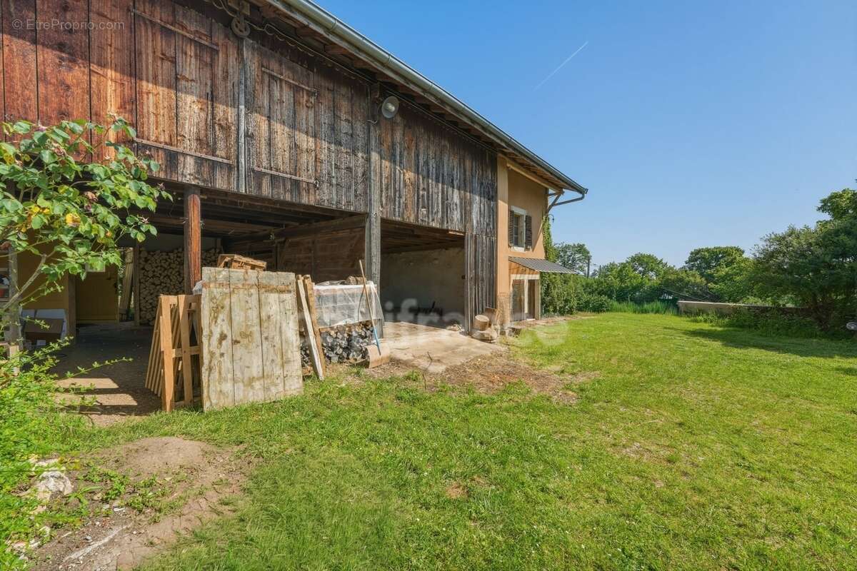 Maison à vendre 5 pièces PERON (01) - photo 9