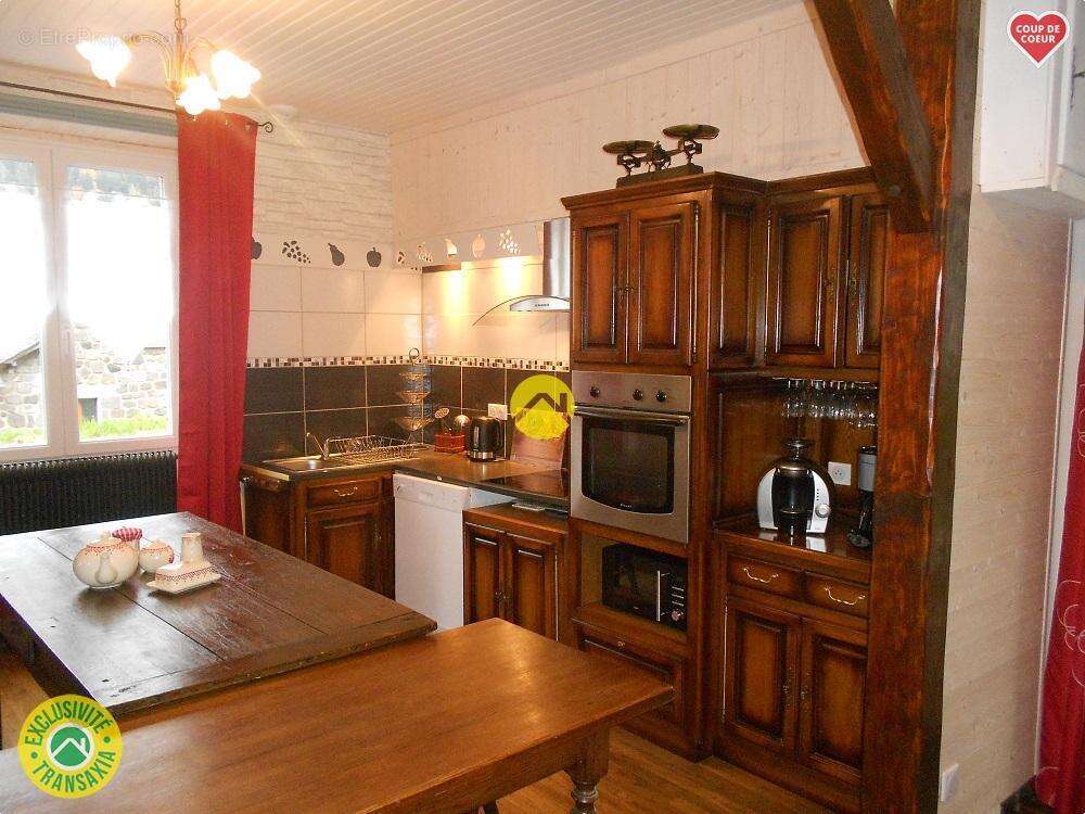 Maison à MURAT
