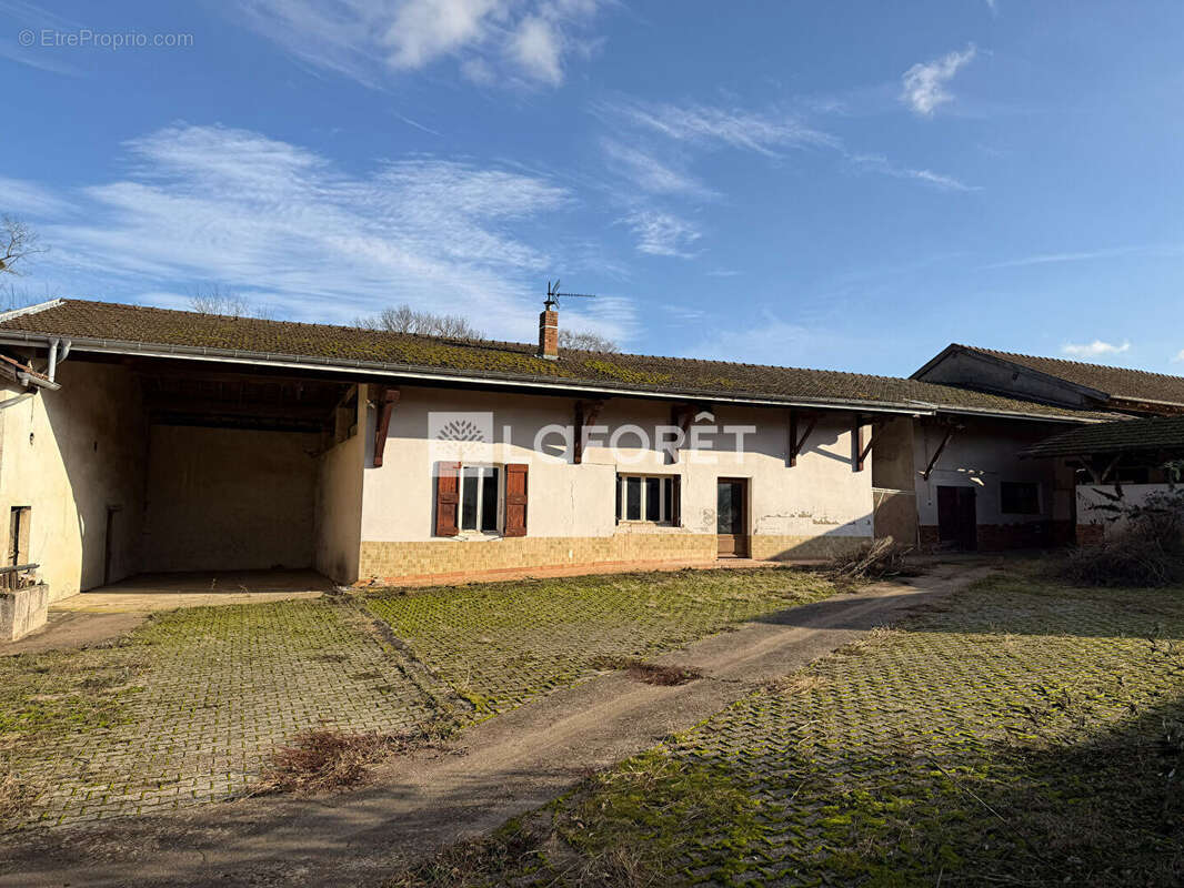 Maison à CHATILLON-SUR-CHALARONNE