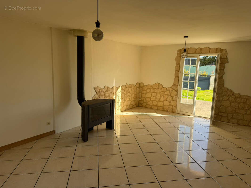 Maison à SAINT-BENOIT-DU-SAULT