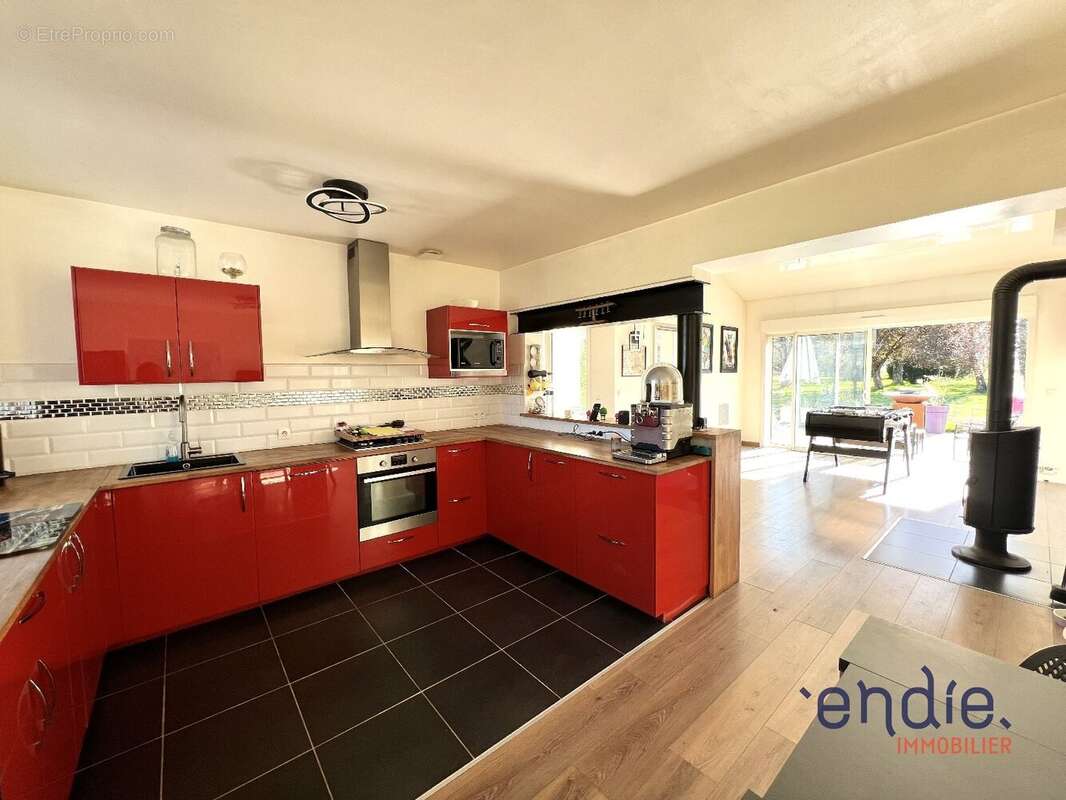 Maison 154 m² à Quincay  - photo 8