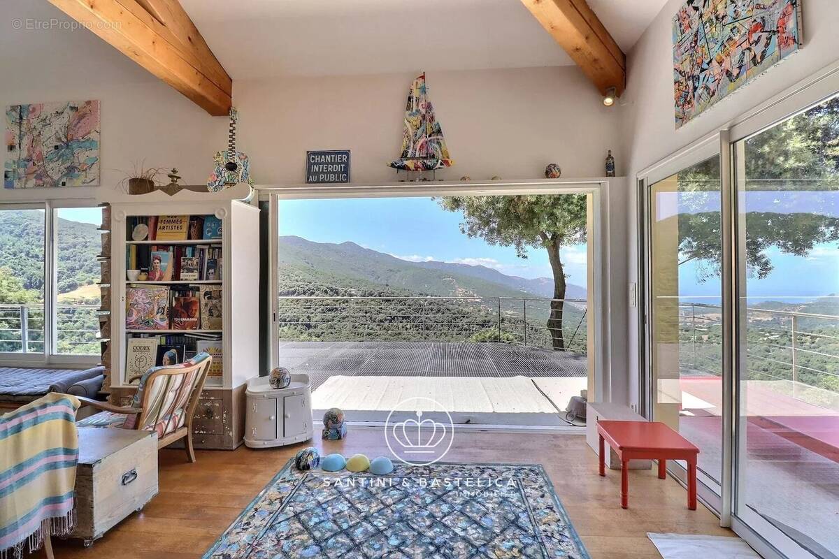 Maison à SARI-D'ORCINO