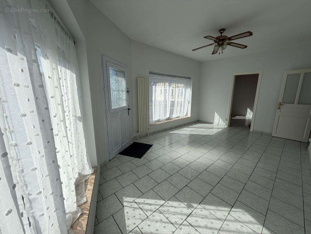 Maison à TERGNIER