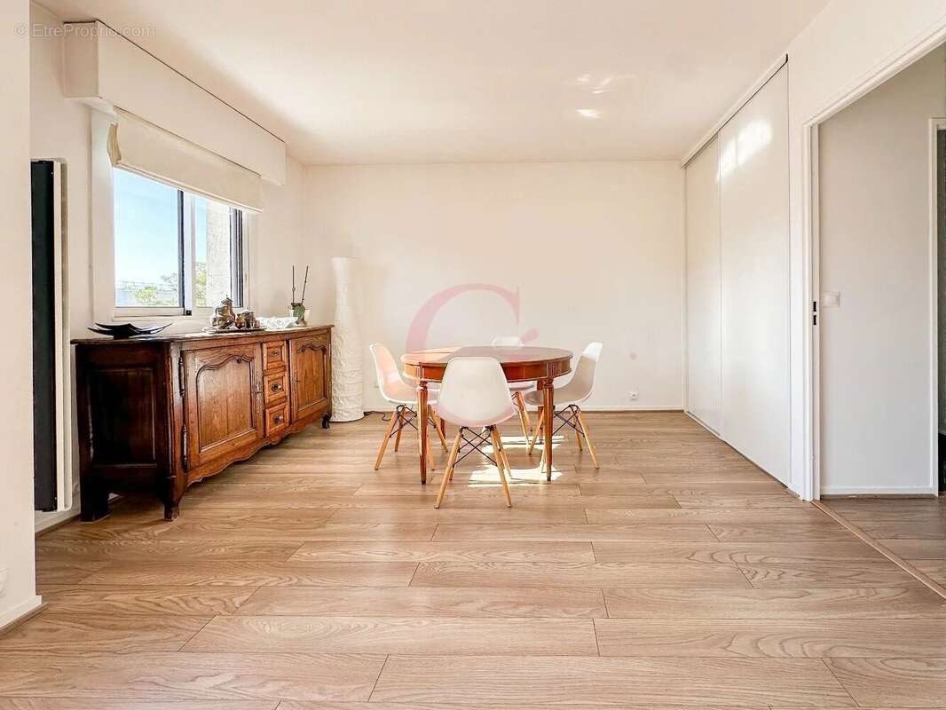 Appartement à BOURG-LA-REINE