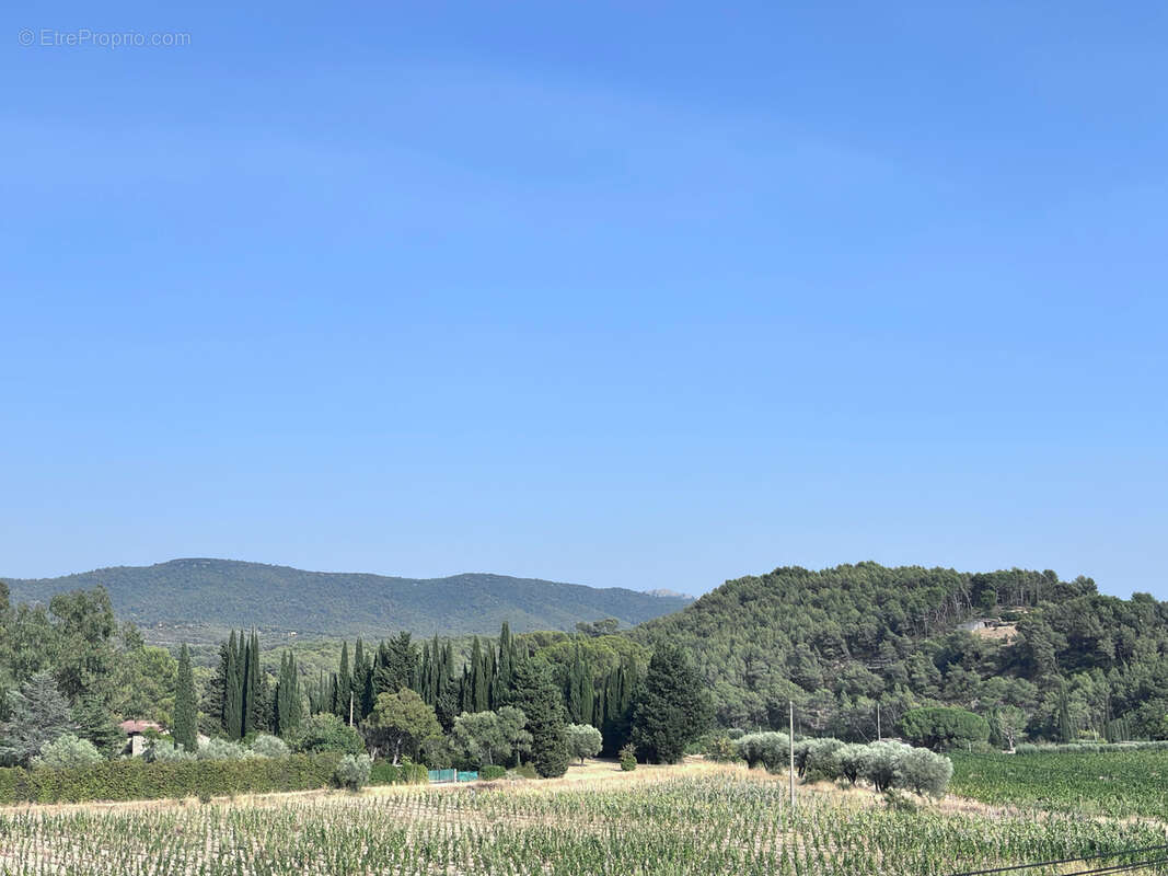 Appartement à LE CASTELLET