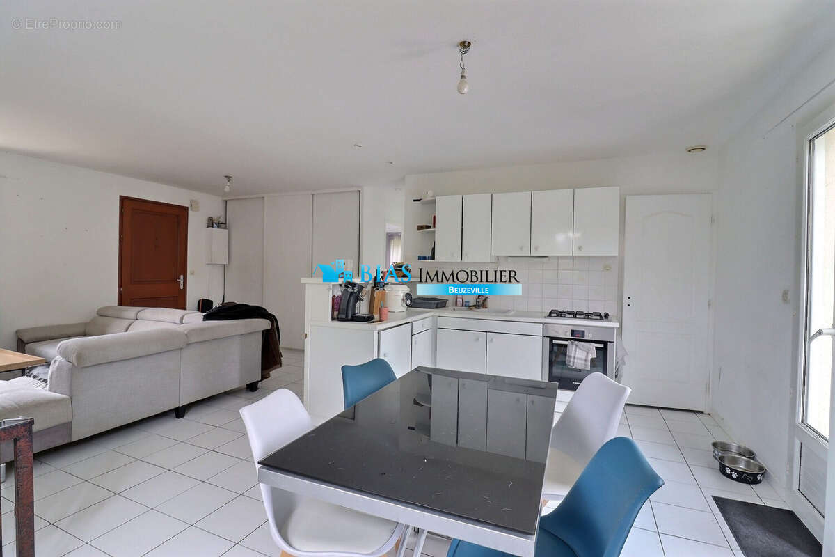 Maison à BEUZEVILLE