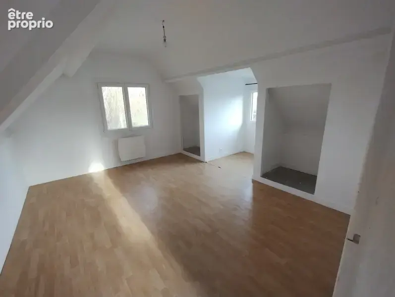 Maison 7 pièces 155 m² – Terrain 1 512 m² – Vente interactive dès 195 000 € - photo 2