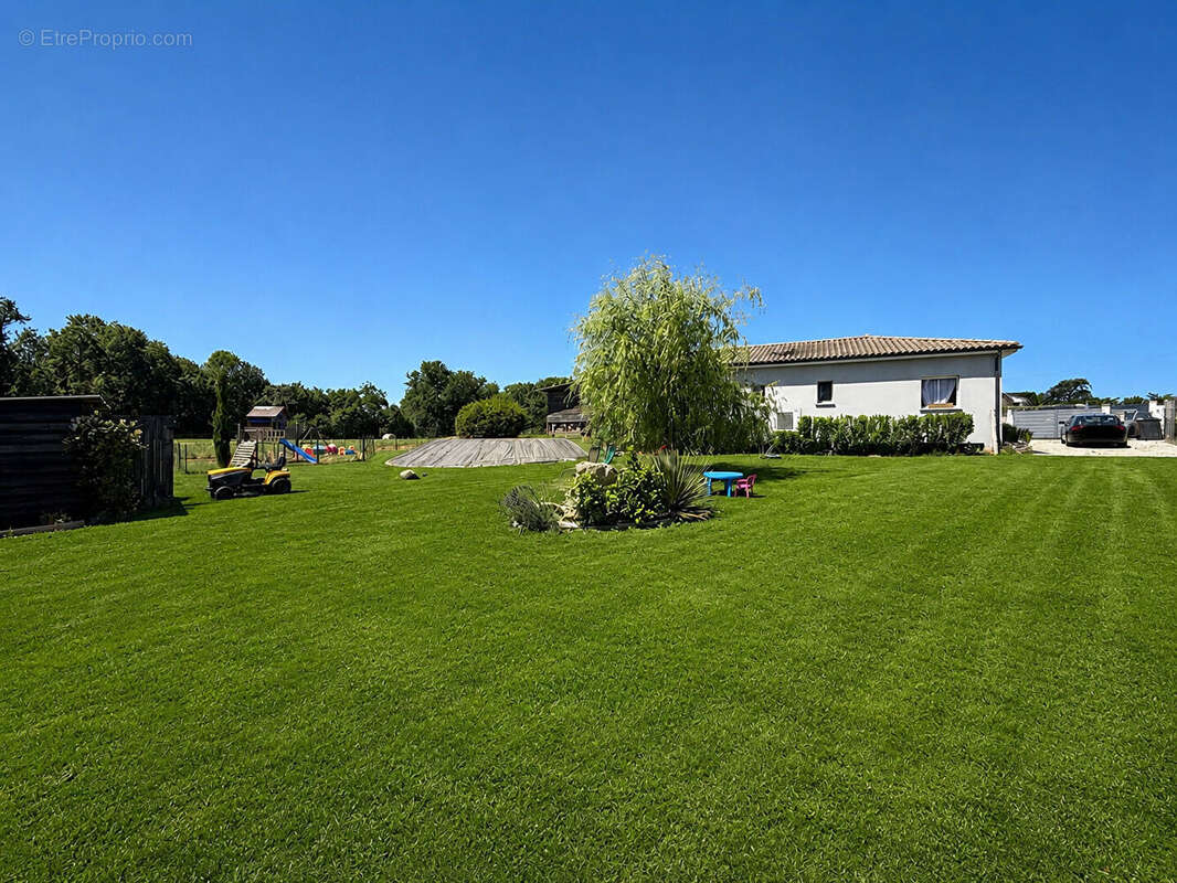 Cauzac - Maison contemporaine de plain-pied dans un cadre privilégié - photo 4