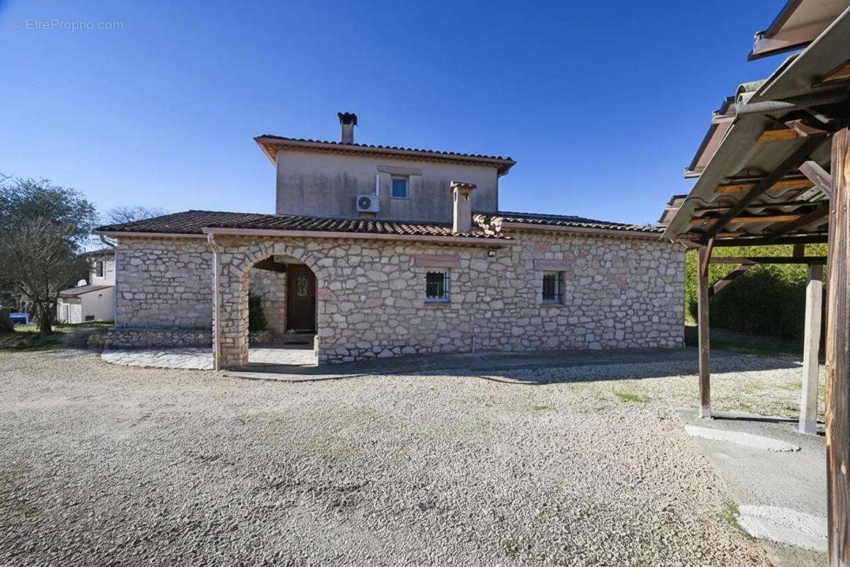 Maison à BOISSET-ET-GAUJAC