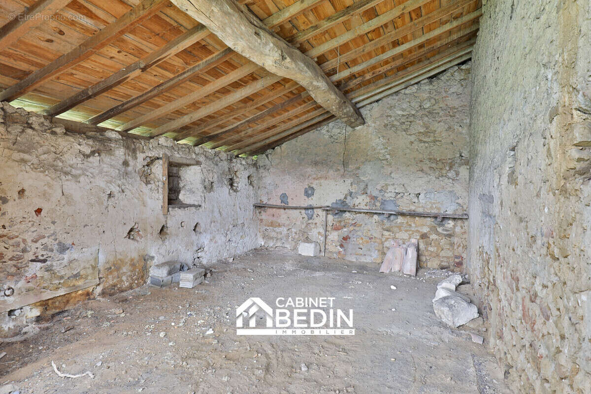Maison à MONPRIMBLANC