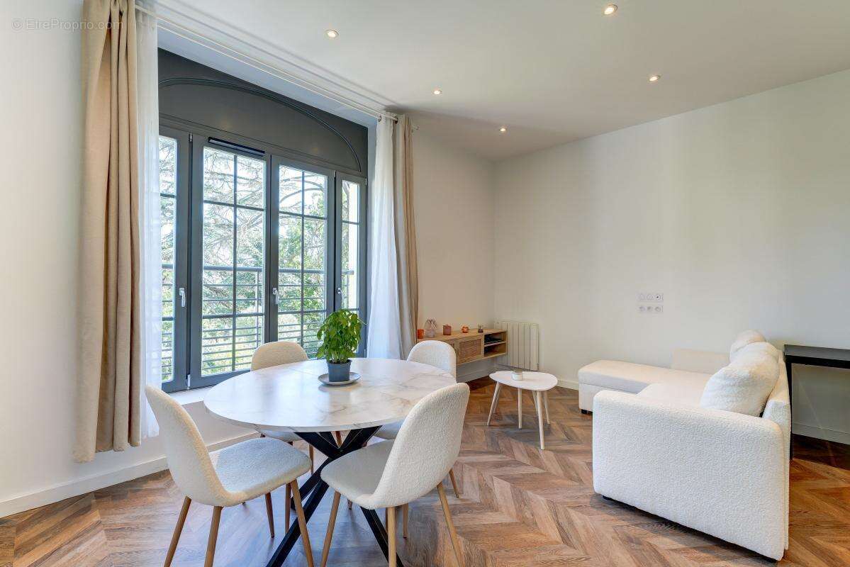 Appartement à CALUIRE-ET-CUIRE